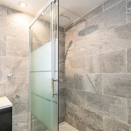 Lovely With Stunning Sea View, 2nd Floor
